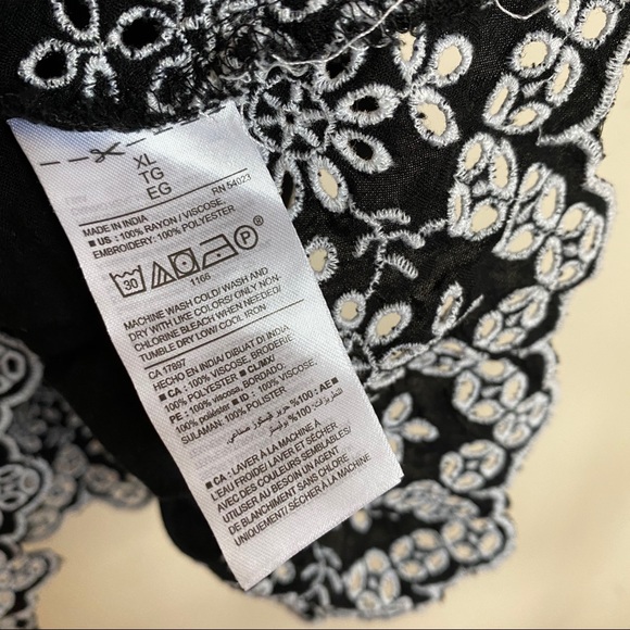 5/$25 🚨LAST CHANCE🚨 Off the shoulder tank/tee - Picture 5 of 5